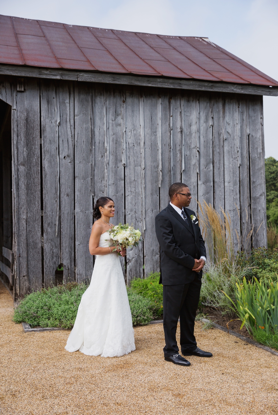 early mountain vineyard wedding