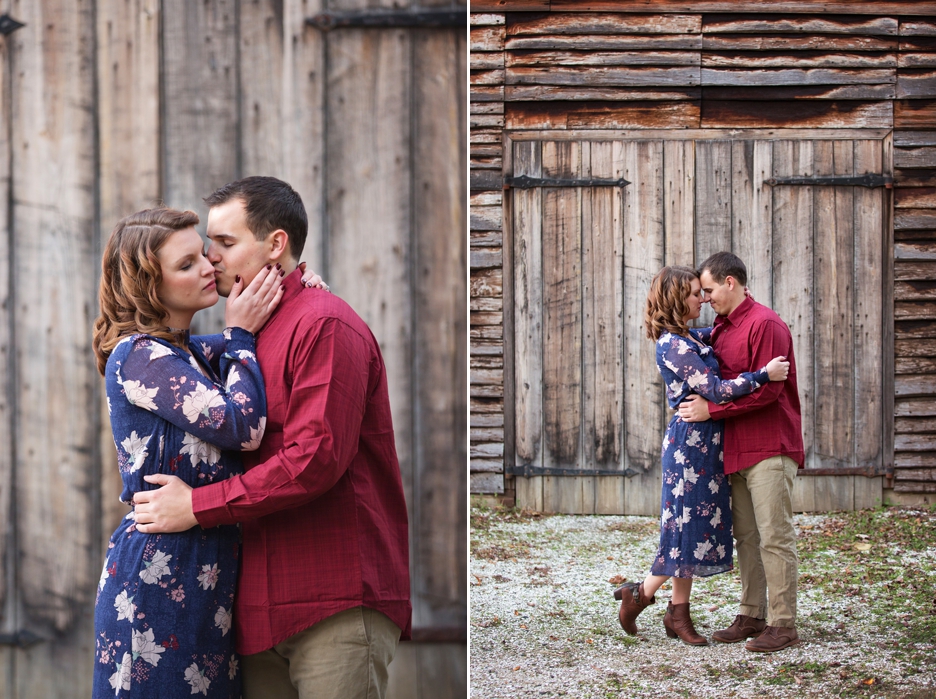 Williamsburg Engagement Session with Caitly+Max - photos by Wardphotography www.wardpics.com